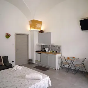 Apartament Monolocale Station, Brindisi